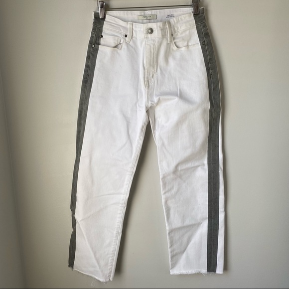 FIDELITY Taylor Ultra High Whiteout Crop Jeans - Picture 15 of 16